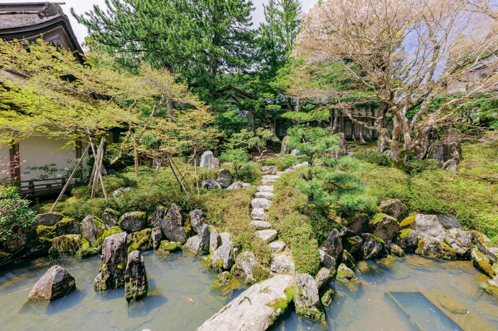 Отель Koyasan Sanadabo Rengejoin Экстерьер фото